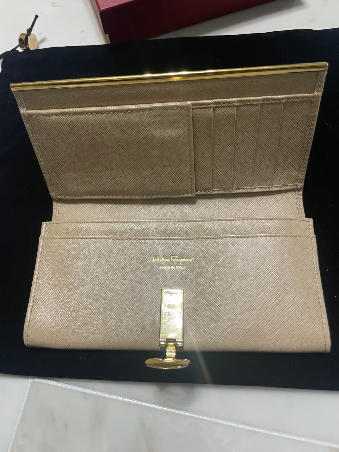 페라가모 간치니 장지갑 베이지 상품이미지4