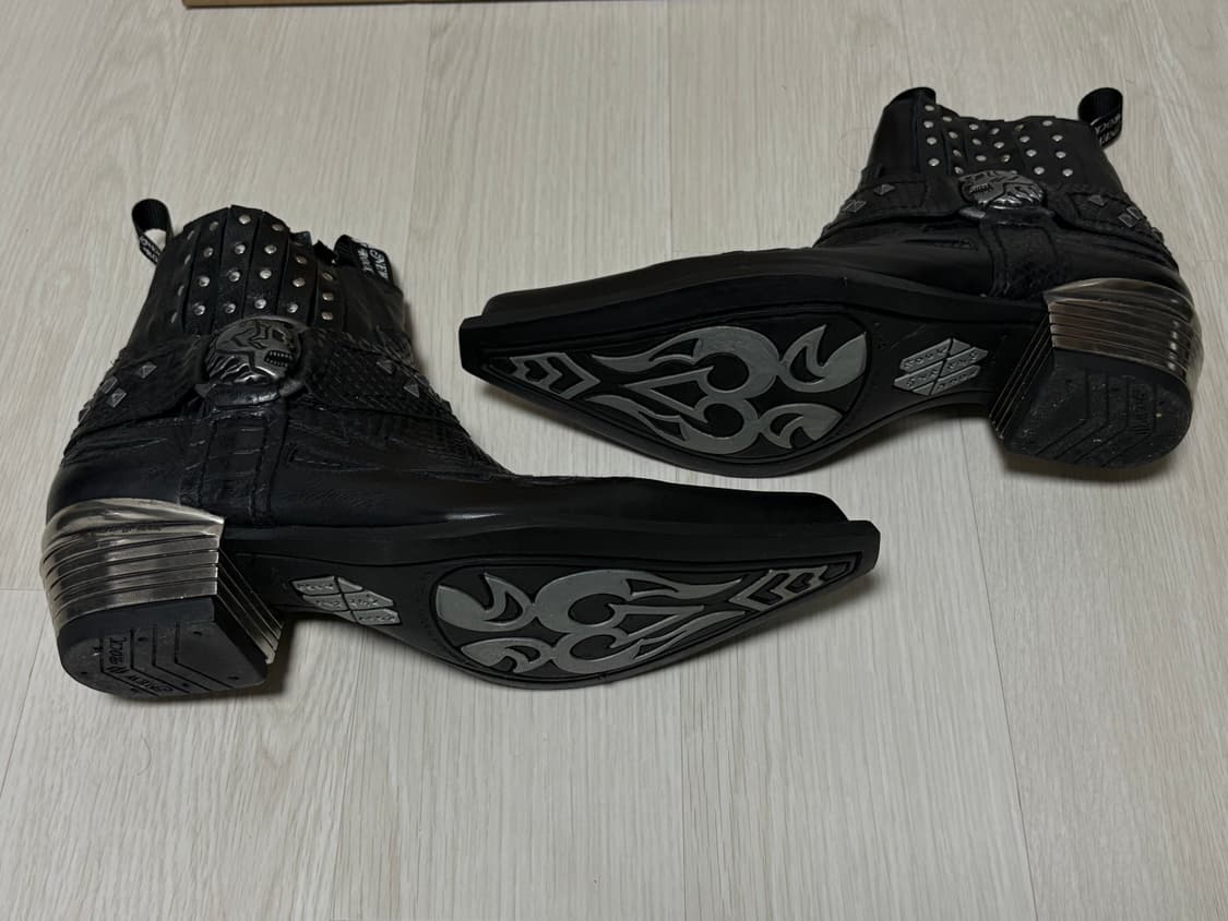 Newrock 새상품 사이즈 42 (270-275) 상품이미지7