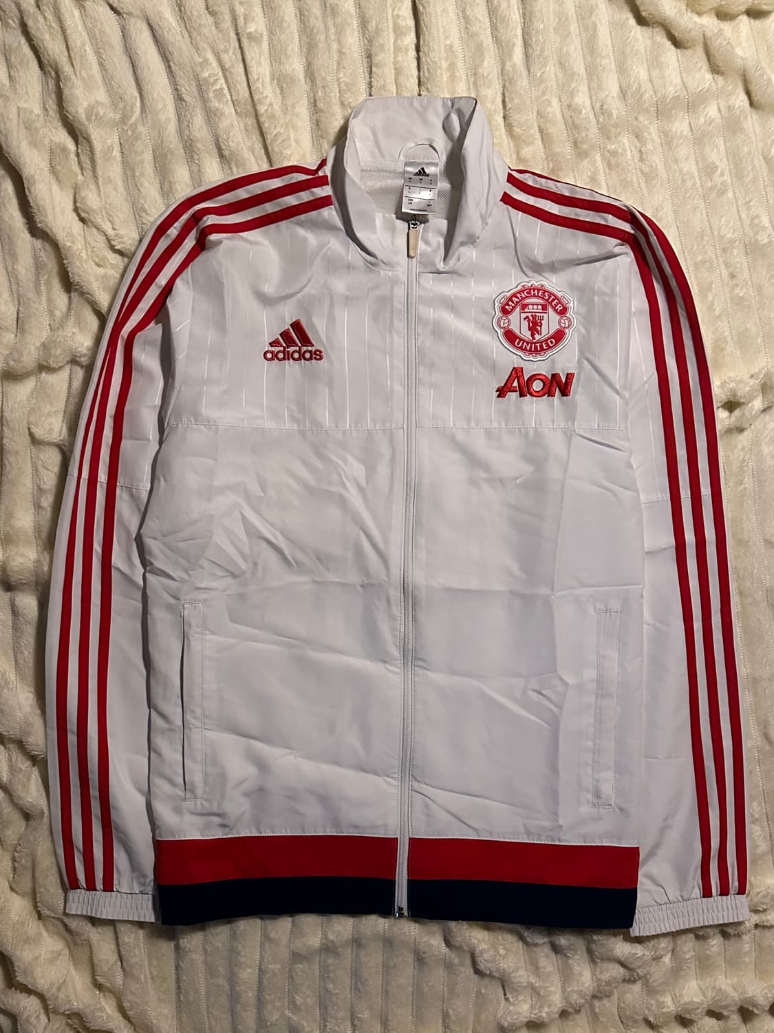 아디다스 맨유 져지 흰빨 극희귀 맨유 윈드브레이커 상품이미지1