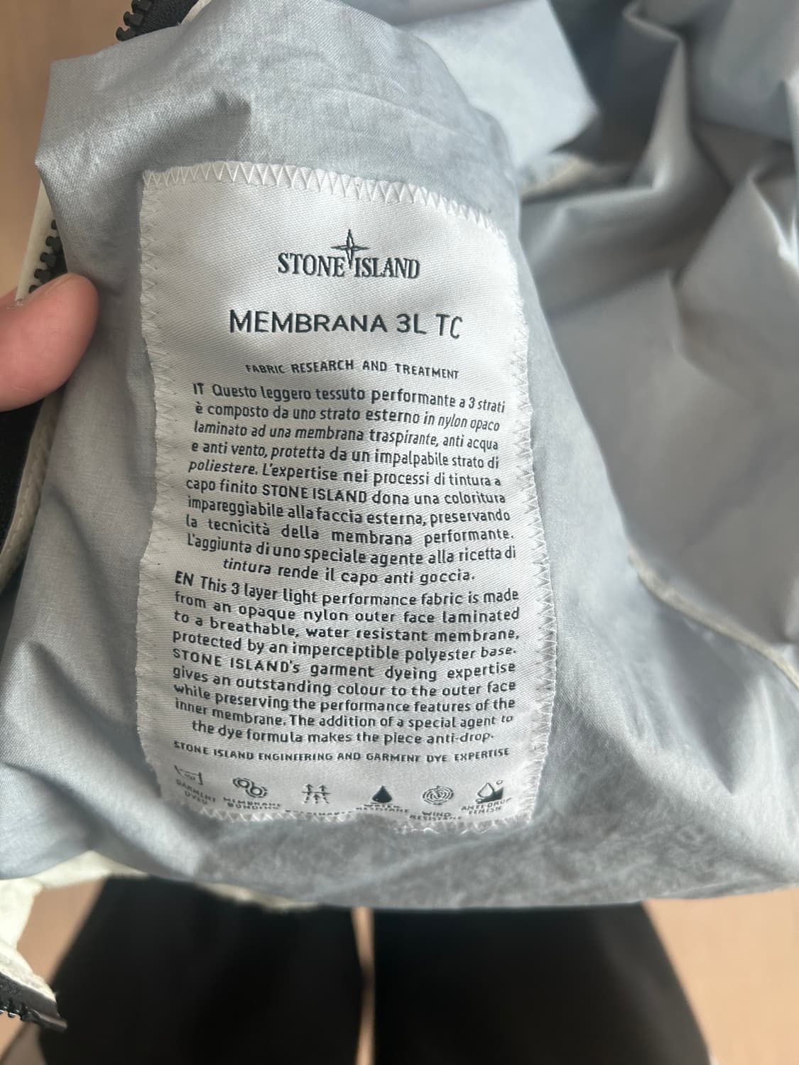 (L) 스톤아일랜드 22ss 멤브라나 바람막이 상품이미지3