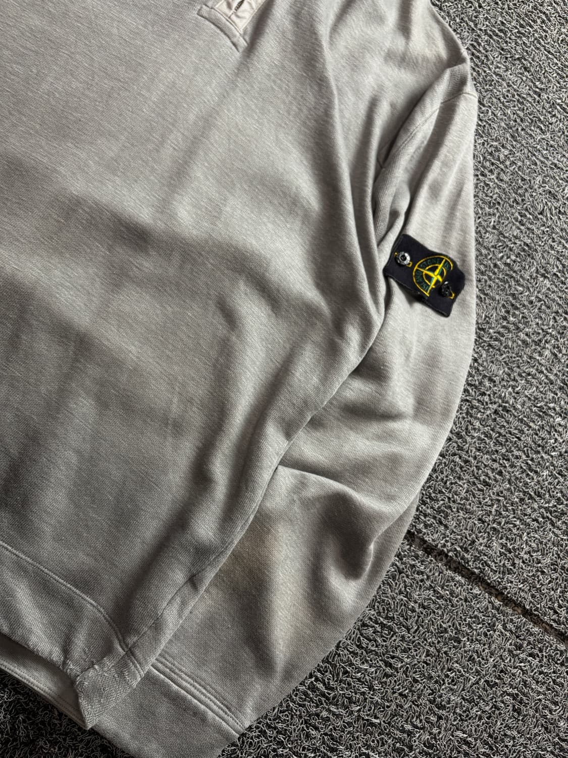 스톤아일랜드 아카이브 하프 집업 스웻 셔츠 4205 상품이미지4