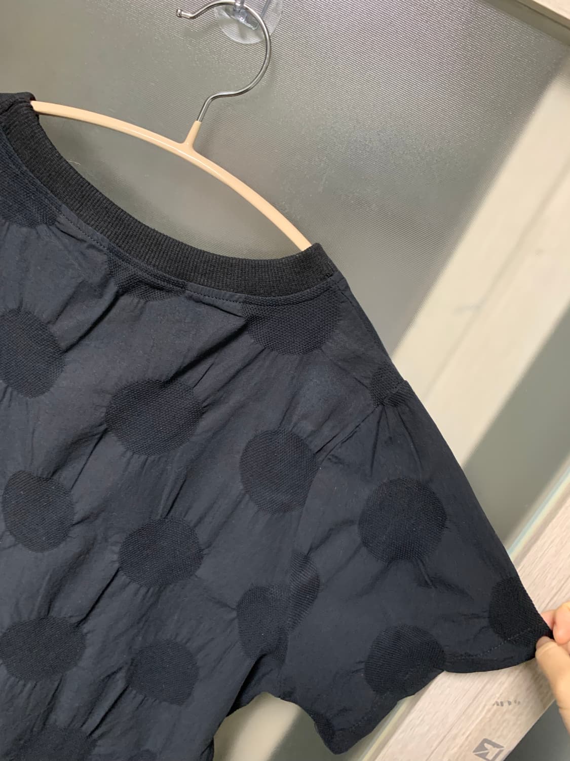 애프터먼데이 도트 텍스쳐 원피스 블랙 새상품 상품이미지3