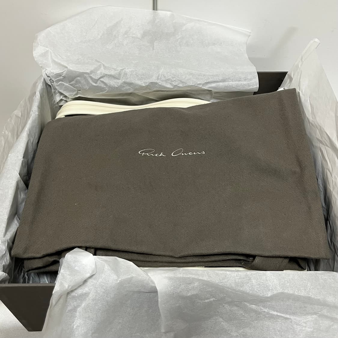 [43]릭오웬스 26ss 지오바스켓 블랙 밀크 상품이미지8