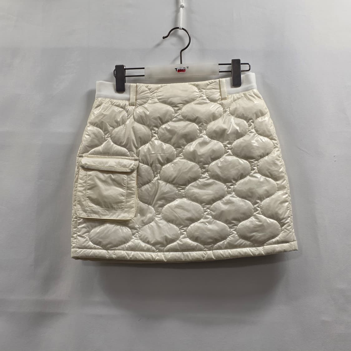 1067 데상트 골프 A라인 퀼팅 다운 스커트 상품이미지1