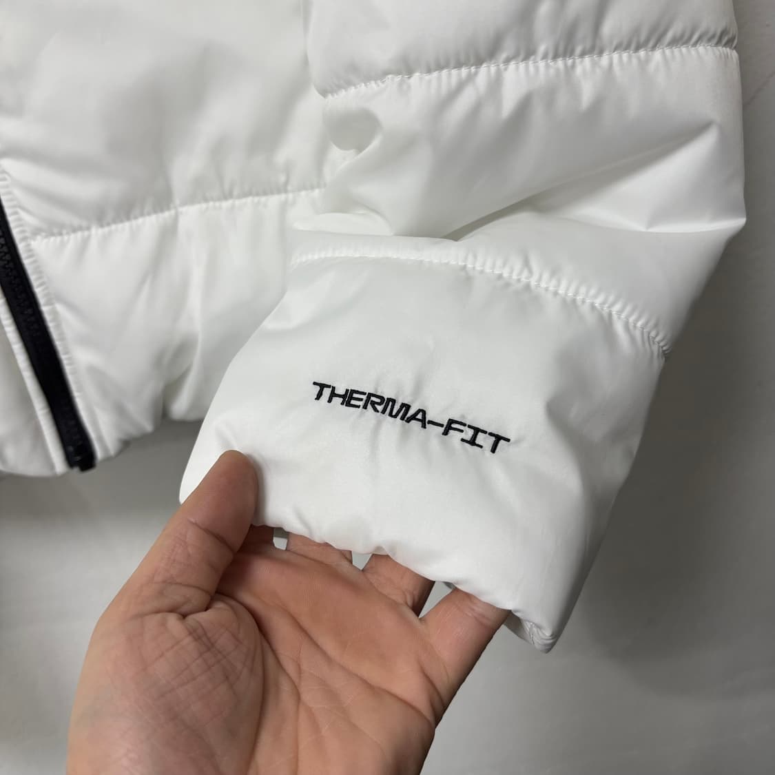 나이키 스우시 화이트 푸퍼 점퍼 상품이미지5