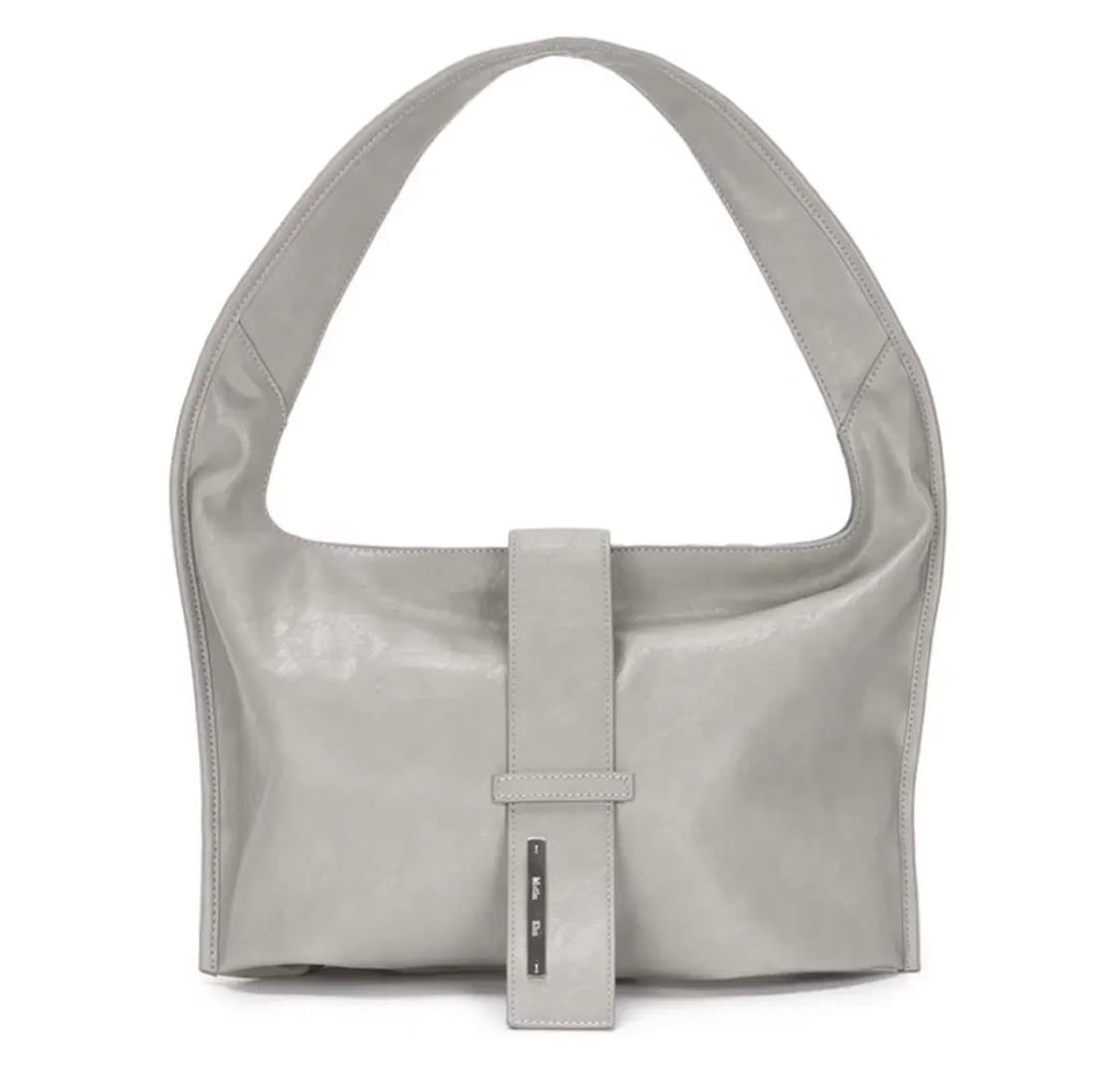 마뗑킴 베루 스퀘어 숄더백 그레이 verrou bag grey 상품이미지1