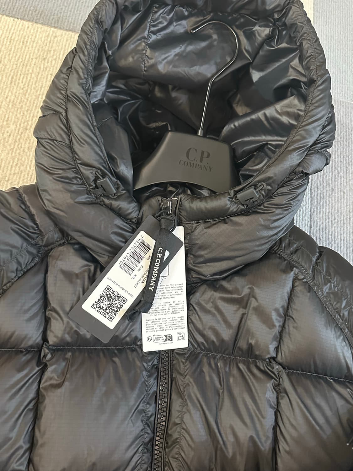 (25FW) CP컴퍼니 DD쉘 다운 패딩 판매합니다 상품이미지2