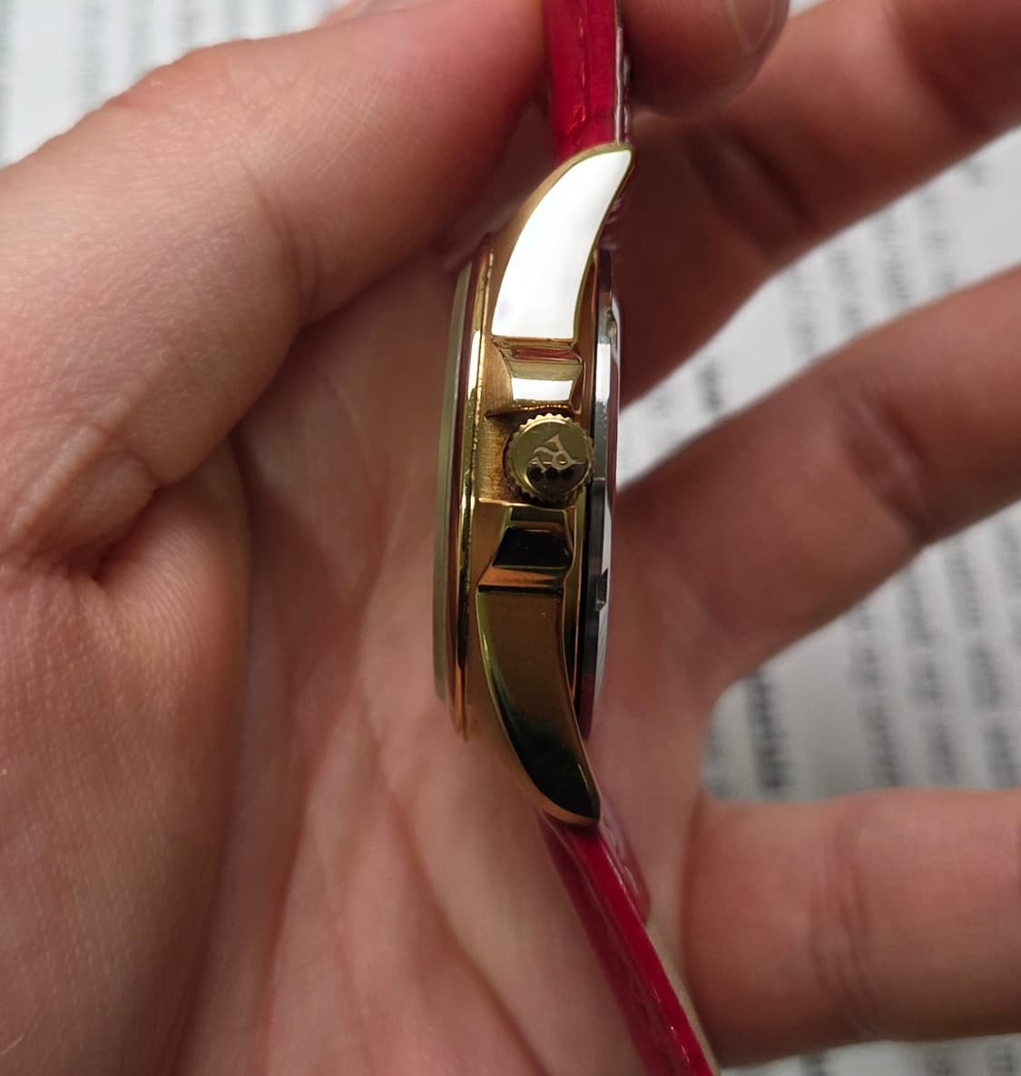 빈티지 로얄런던 아라빅숫자 레일로드 화이트다이얼 올금장 쿼츠  상품이미지5