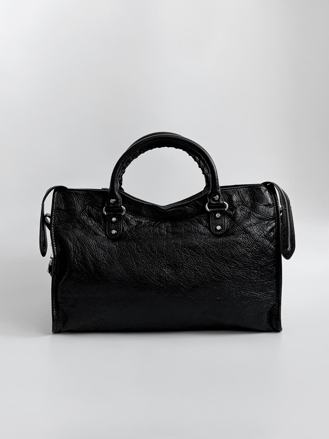 발렌시아가 클래식 시티백 미듐 판매합니다. 상품이미지5