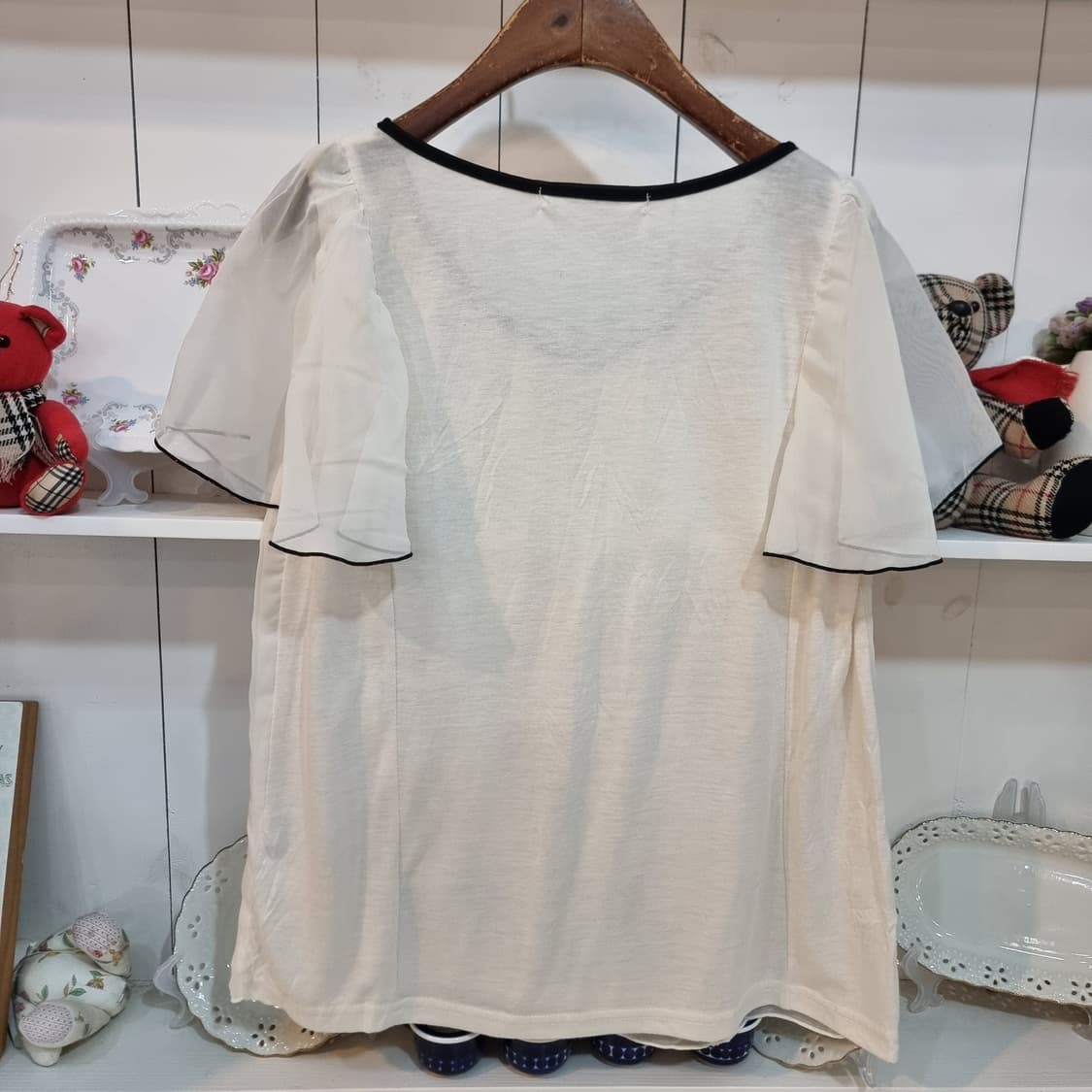 블랙 파이핑 쉬폰프릴 블라우스 상품이미지5