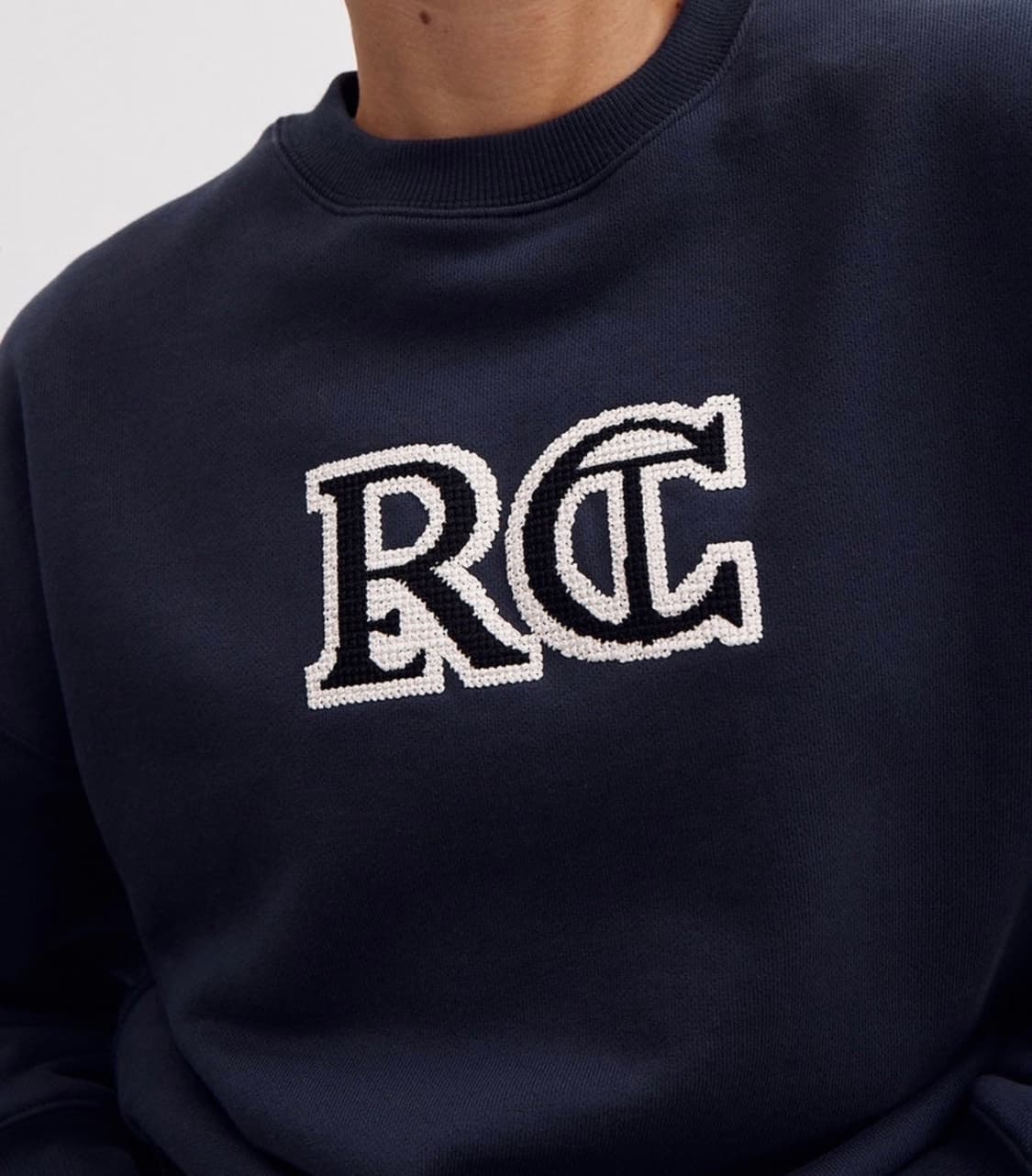 렉토 recto 엠브로이드 클래식 스웻셔츠 네이비 상품이미지3