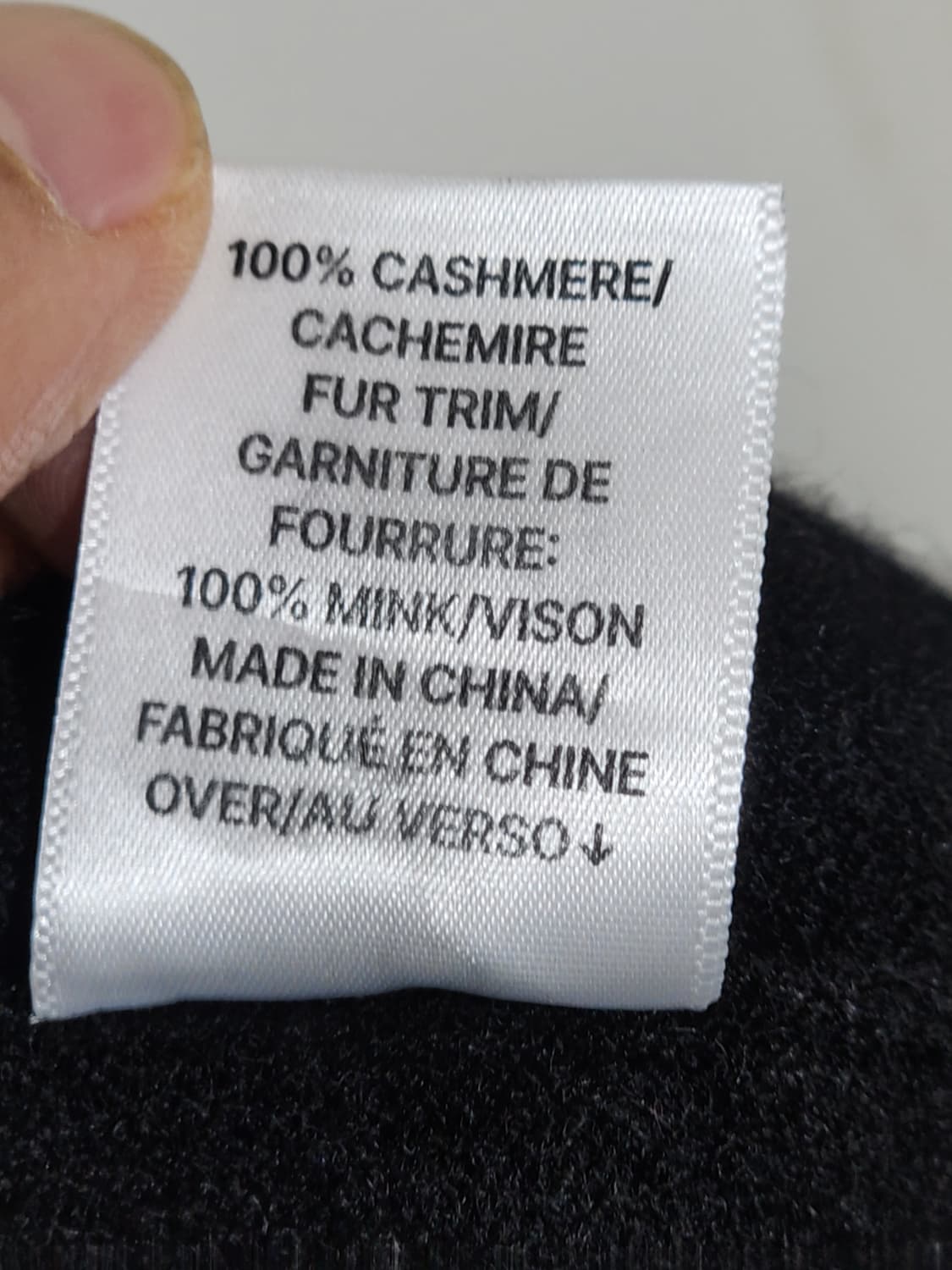 (L) 캐시미어 니트 블랙 무지 브이넥 스웨터  상품이미지4