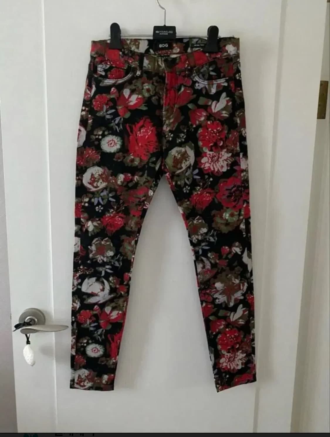 BDG Jeans 플리워패턴 블랙데님(27) 상품이미지7