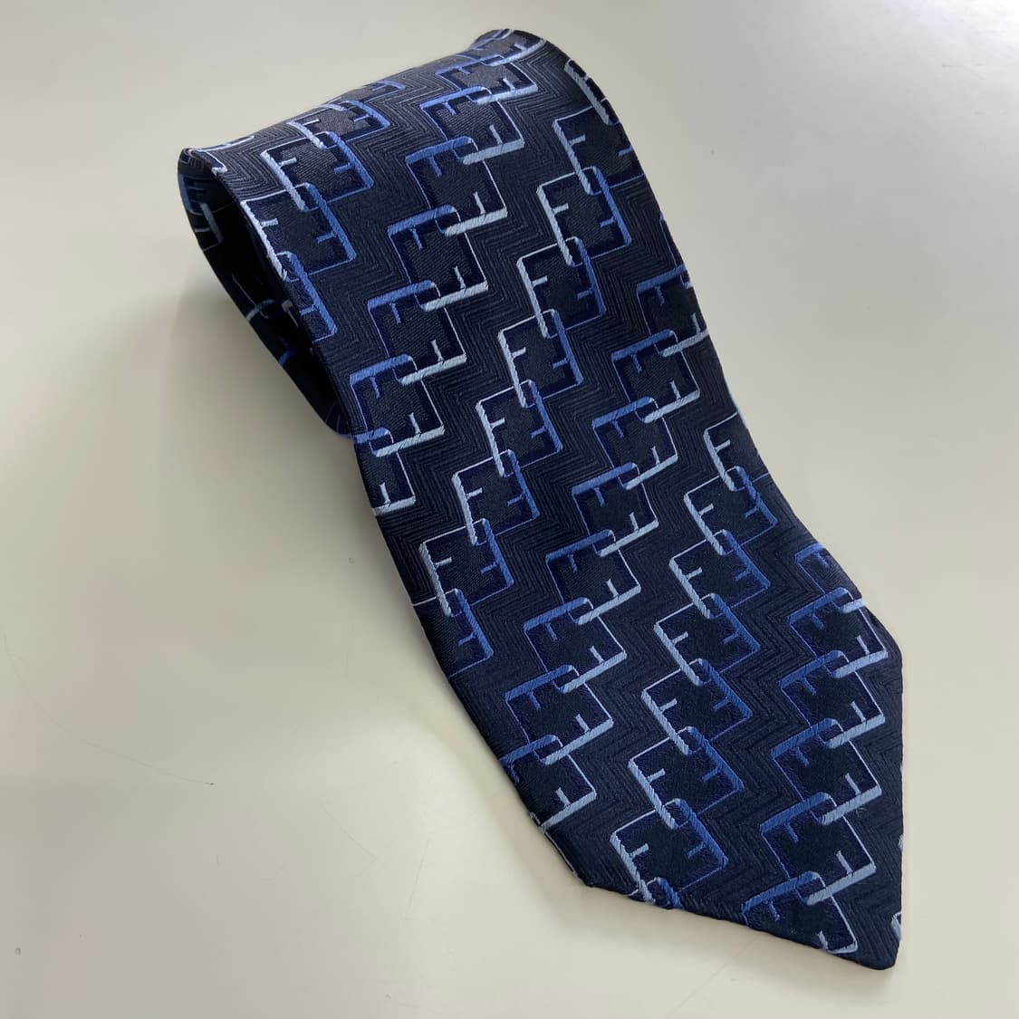 펜디(FENDI) 모노그램 명품 정품 넥타이 상품이미지5