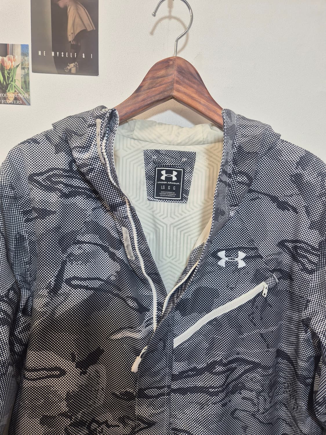 언더아머의  카모 패턴 후드 집업  L
사이즈  상품이미지4