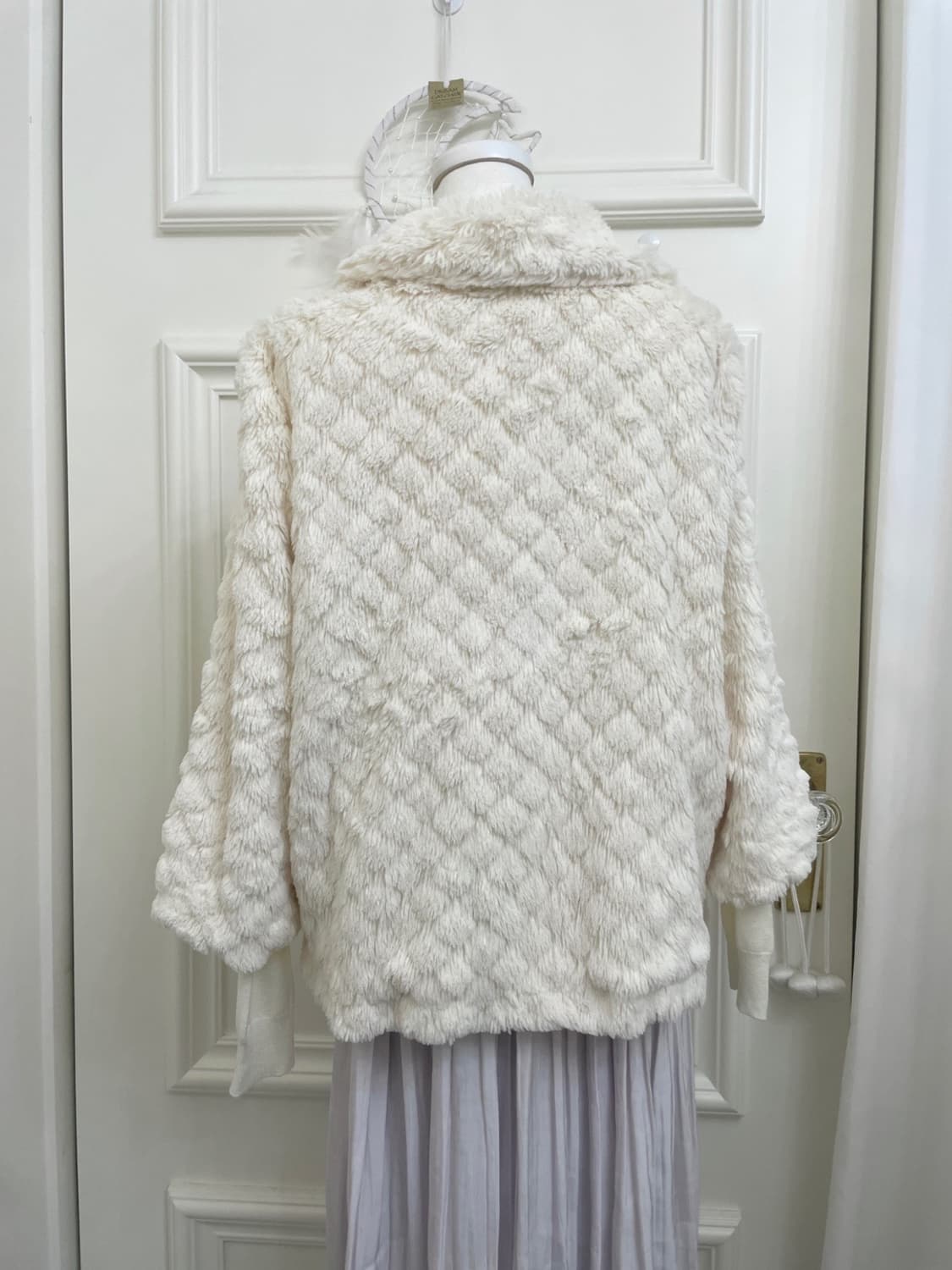 ivory loose collar fur jacket 상품이미지5