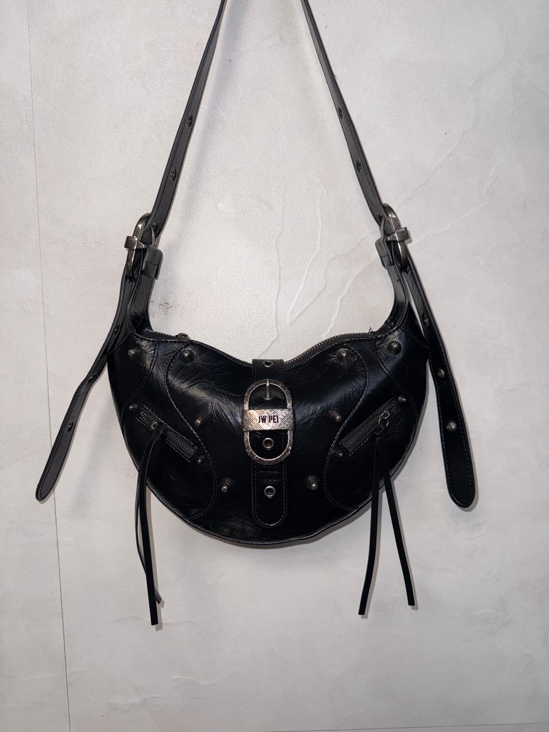 JW PEI Tessa crushed shoulder bag black 상품이미지2