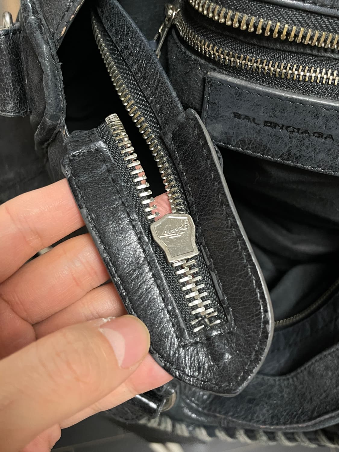 Balenciaga 발렌시아가 모터백 상품이미지9