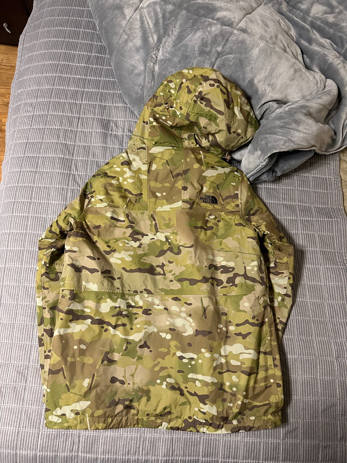 노스페이스 멀티캠 하이벤트 바람막이 L사이즈 상품이미지2