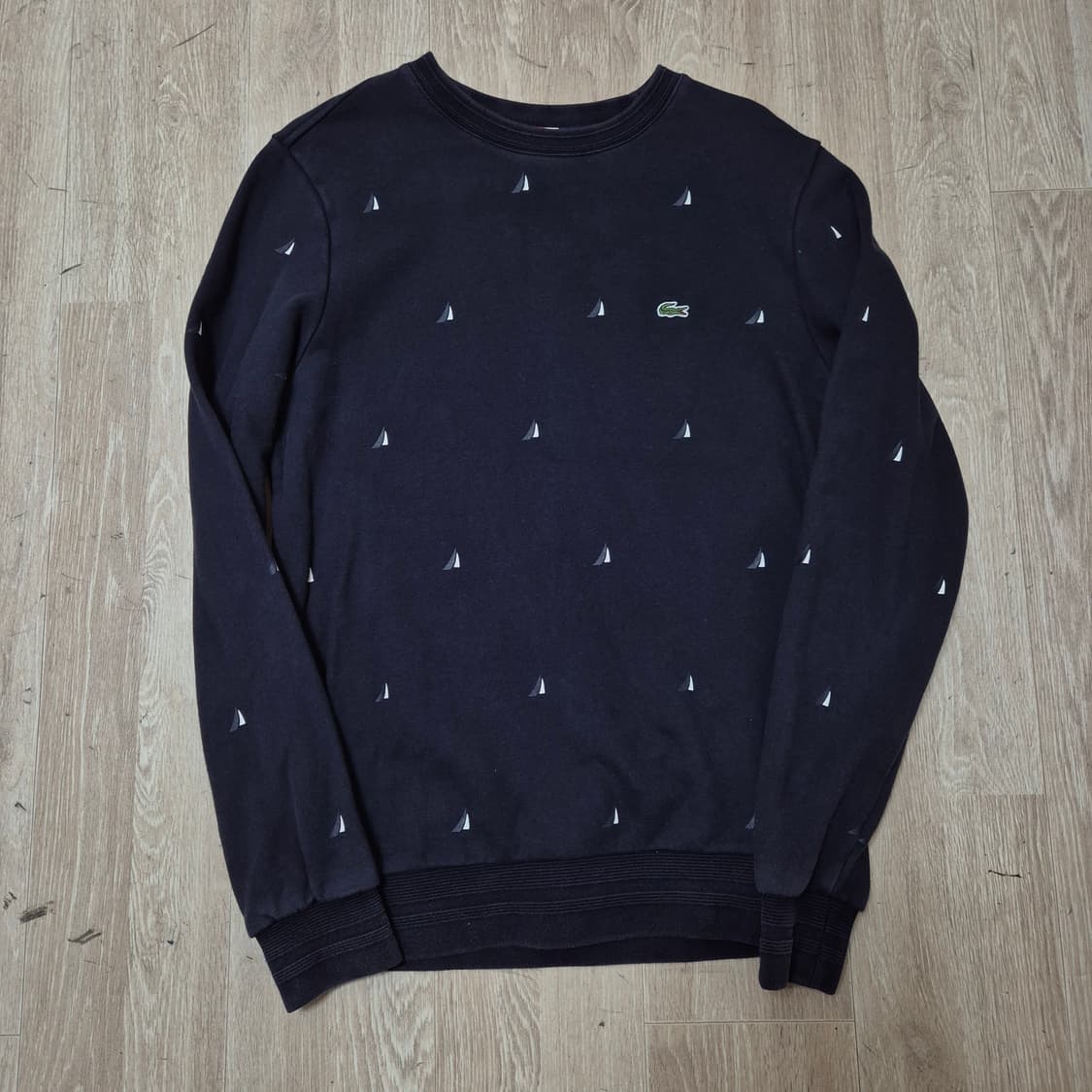 라코스테 멀티 요트 패턴 프린팅 맨투맨 (3) 상품이미지1