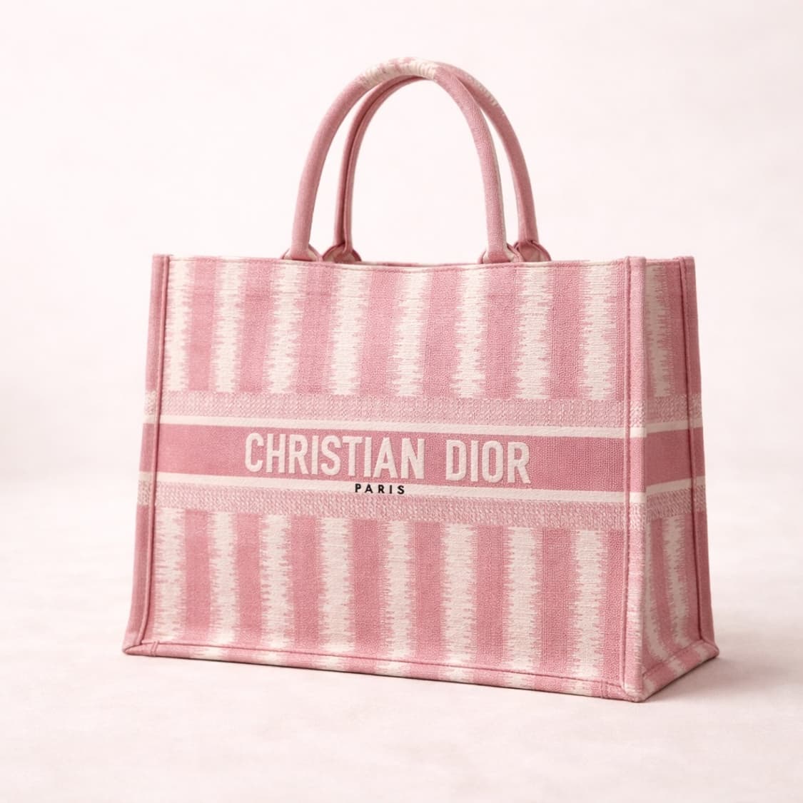 [S급] 디올 핑크 스트라이프 레터링 로고 북토트 판매합니다!!! 상품이미지1