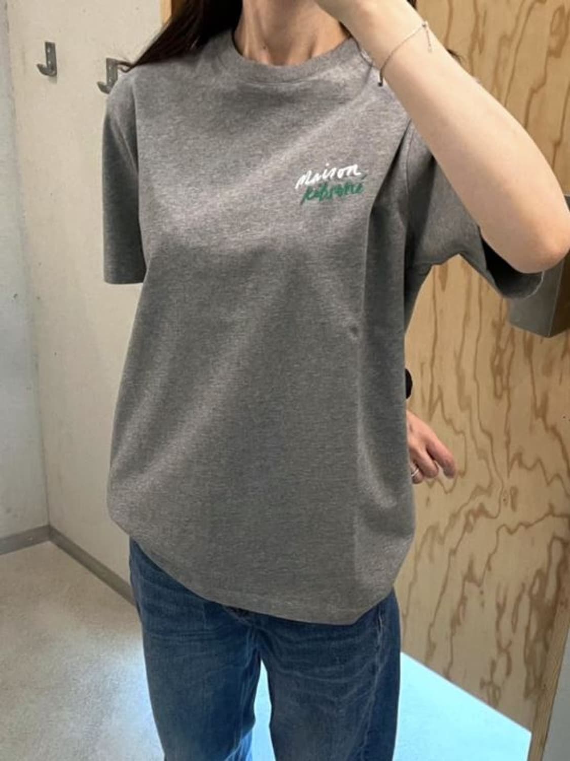 메종키츠네 미니로고 핸드라이팅 반팔 티셔츠 UNISEX 상품이미지2