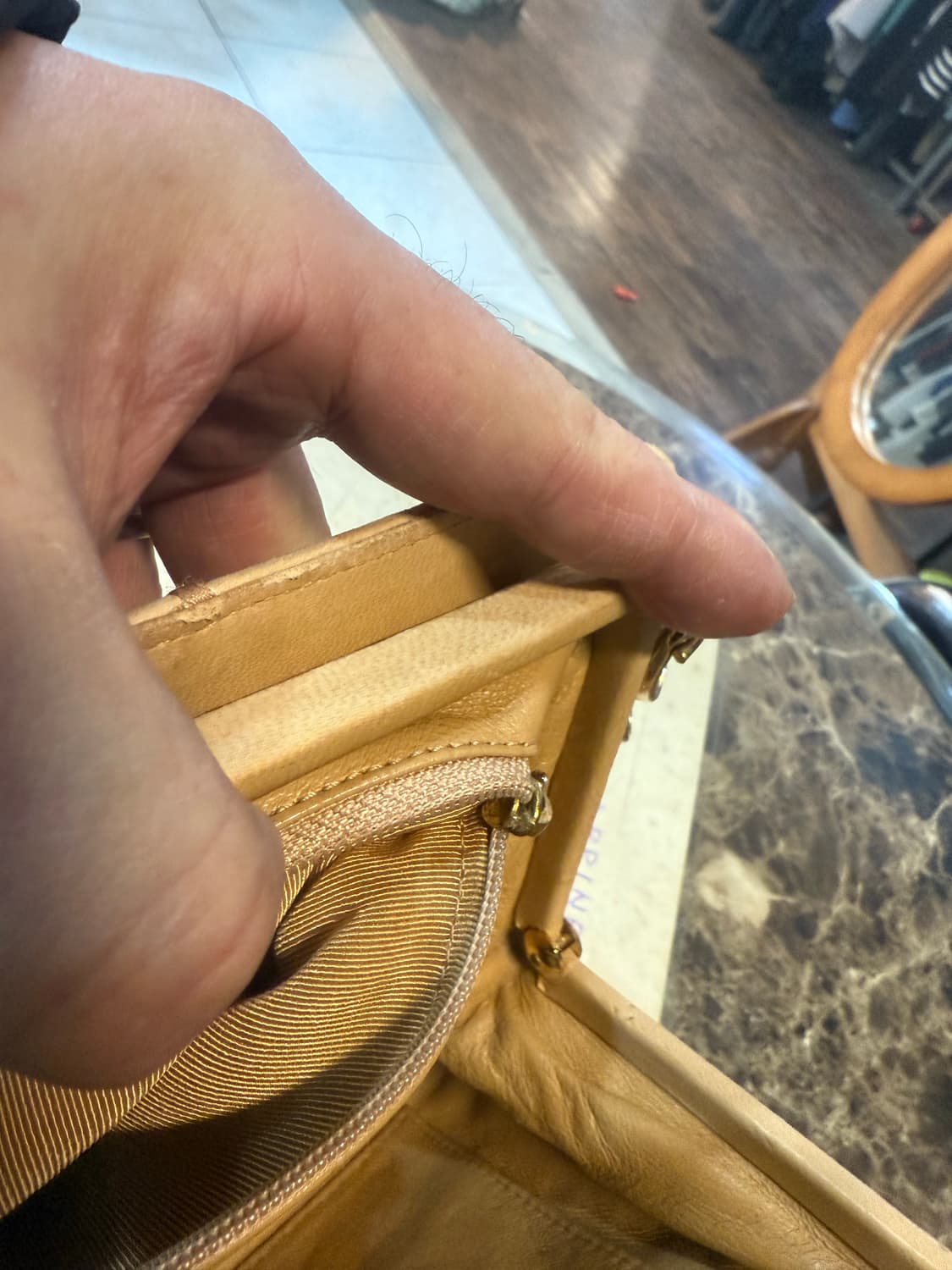 정품 샤넬 퀄팅 플랩 백 팝니다 상품이미지9