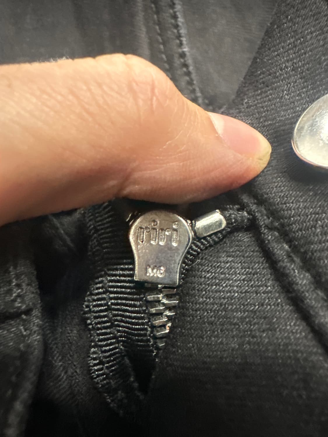 아미리 mx1 블랙 레더 패널 진 상품이미지9