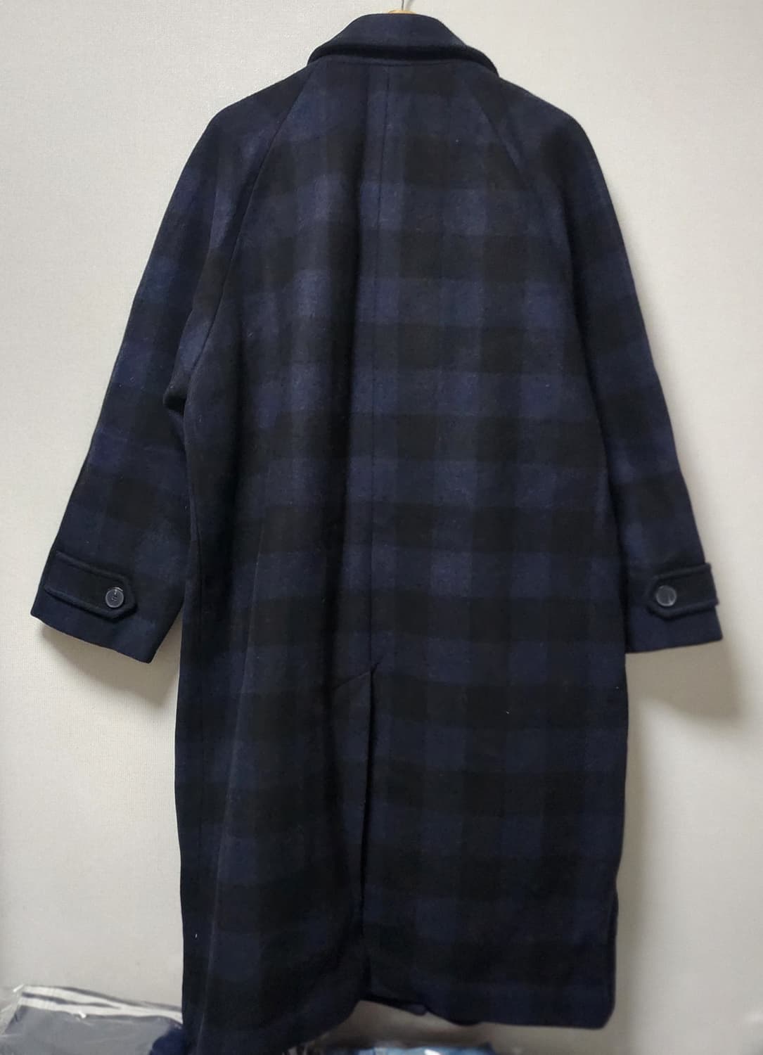 스튜디오 톰보이 오버핏 체크 롱 코트 상품이미지2
