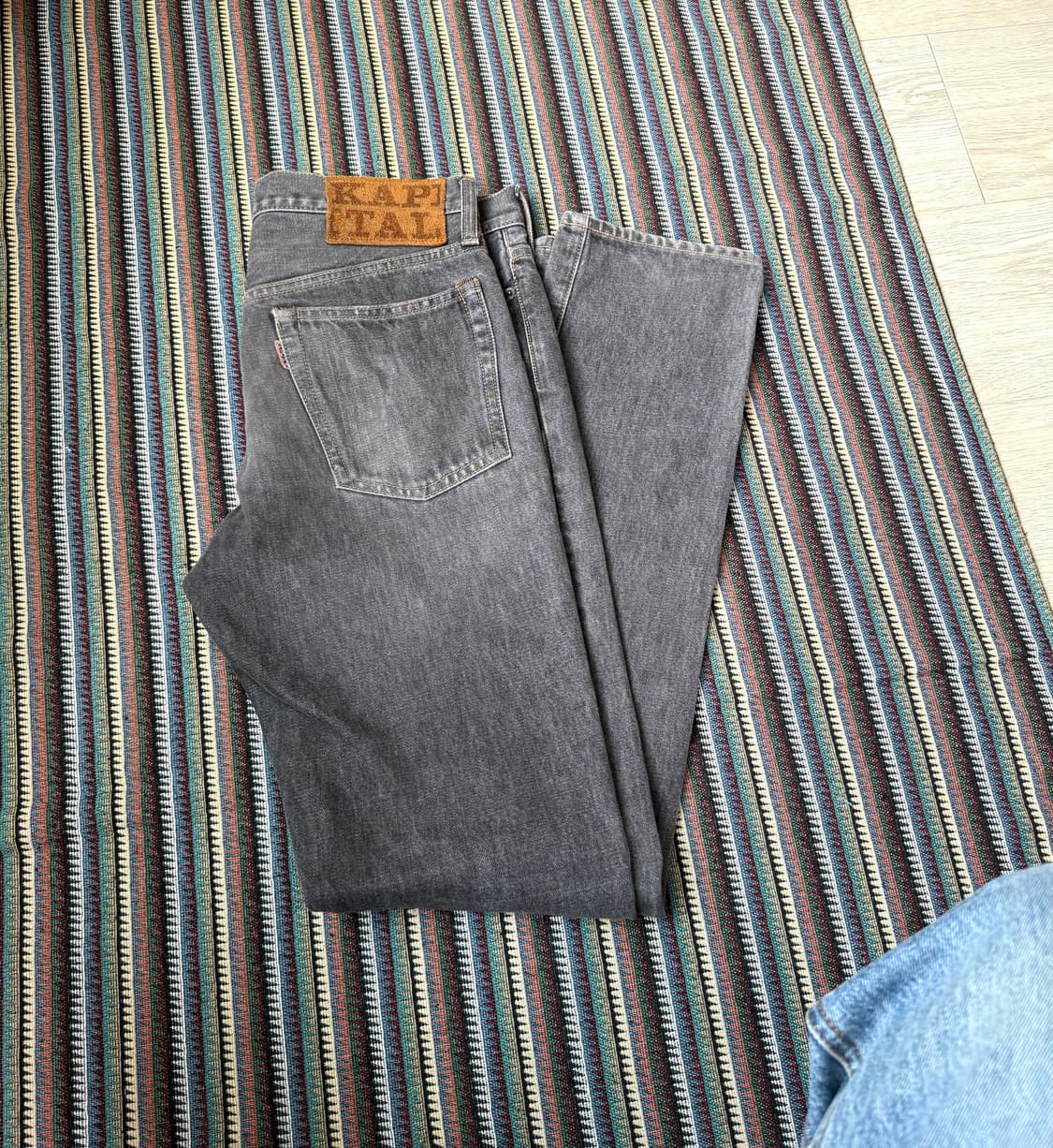 캐피탈 흑청 데님 팬츠 상품이미지1