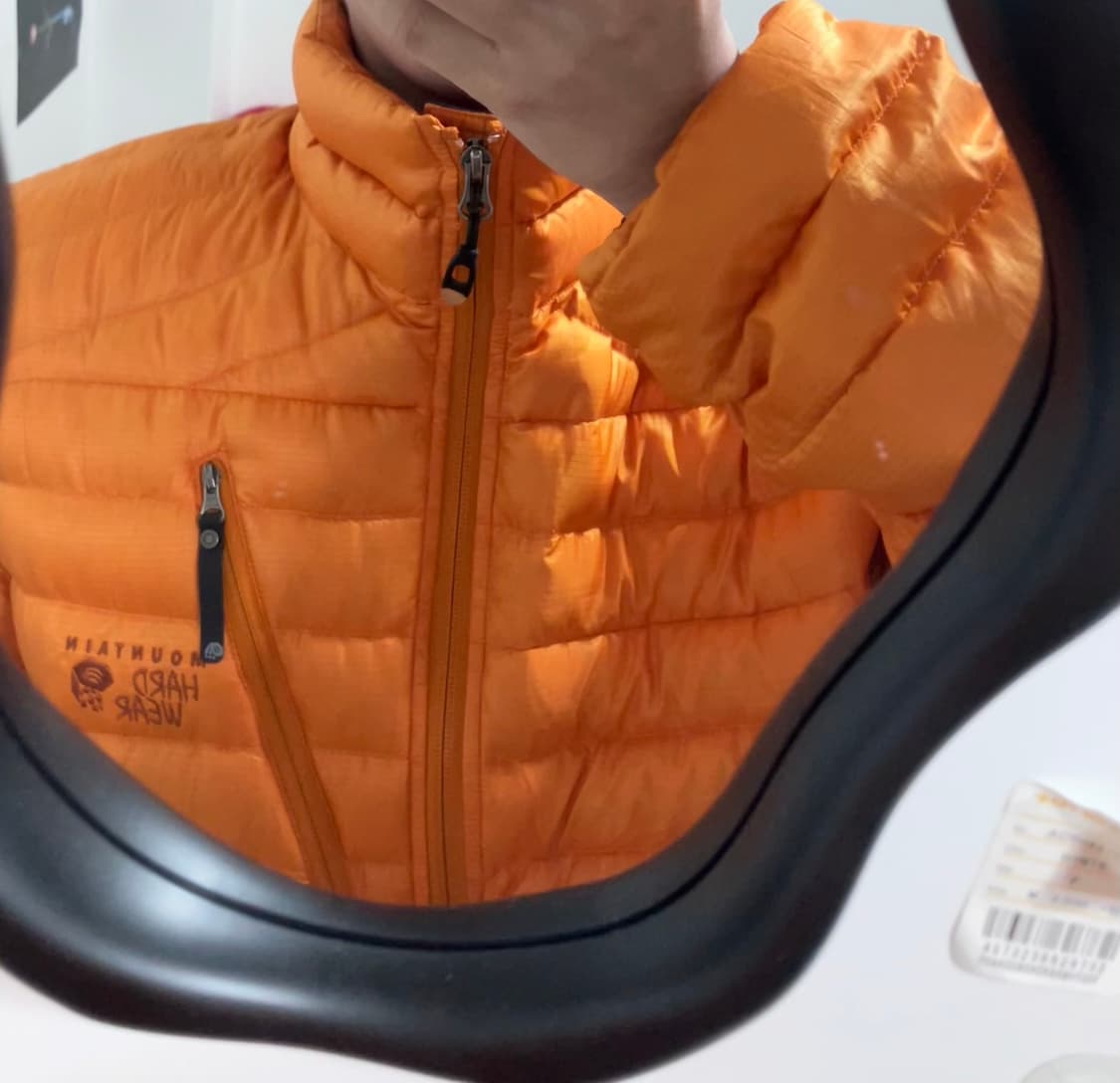 마운틴하드웨어 경량패딩 오렌지 상품이미지1