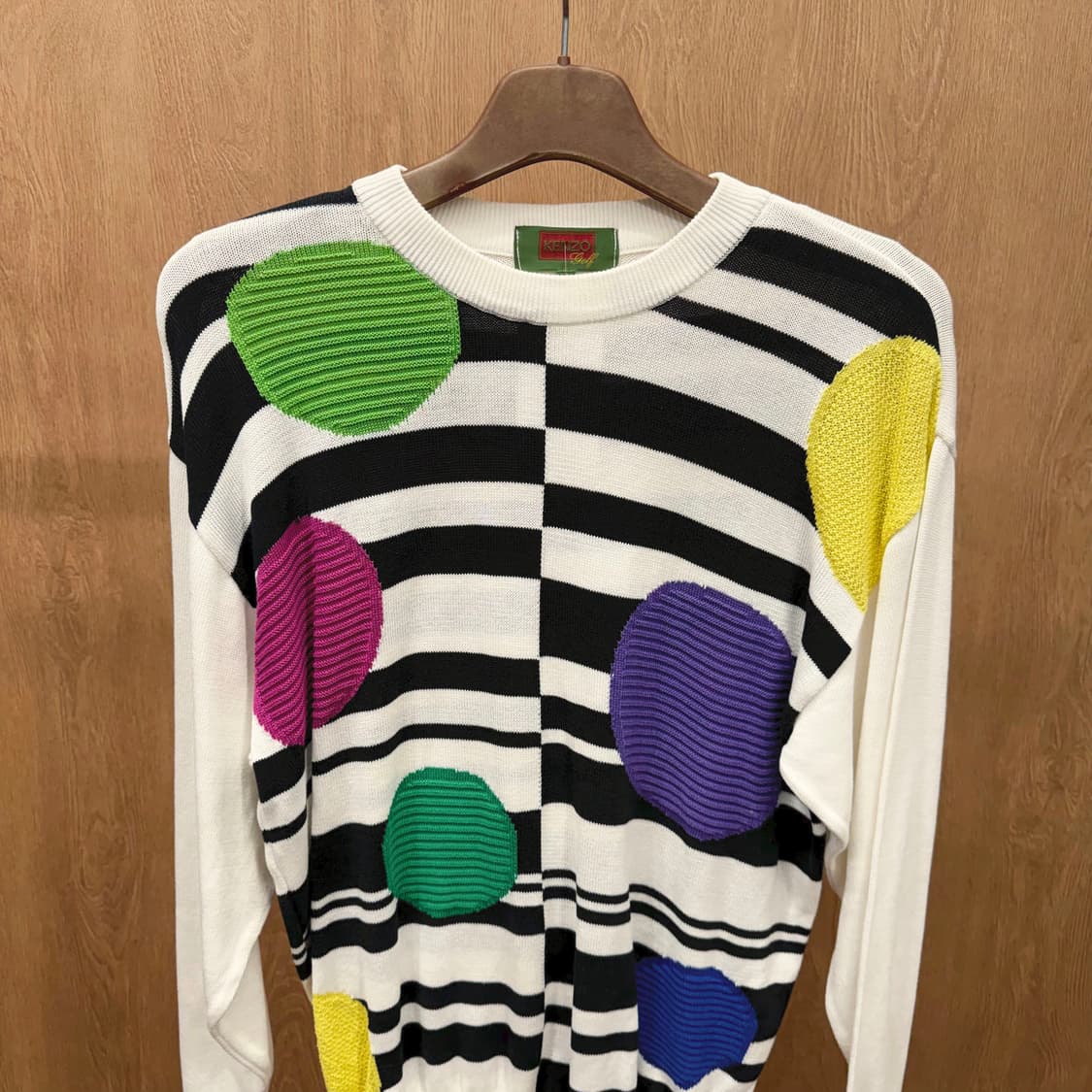 겐조 골프 크루넥 긴팔 울 니트 스웨터 기하학 패턴 시보리 디테일 화이트 상품이미지4