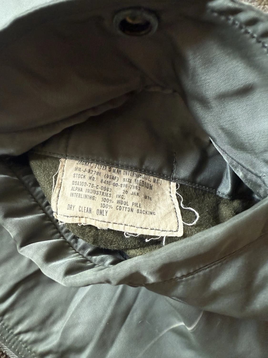 1976s 알파 인더스트리 MA-1 플라이트 붐버 자켓 상품이미지5
