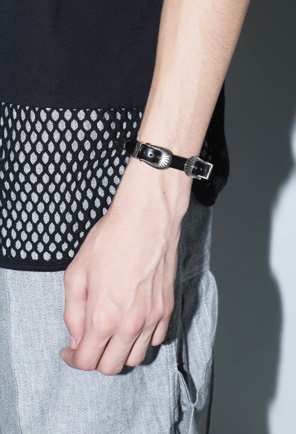 [OS] 토가 더블 버클 메탈 뱅글 팔찌 상품이미지2