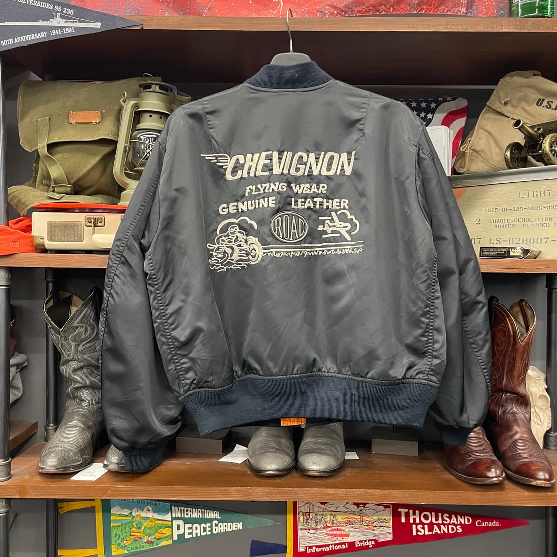 90s 쉐비뇽 후면 빅 자수 MA-1 봄버 항공 점퍼 상품이미지2