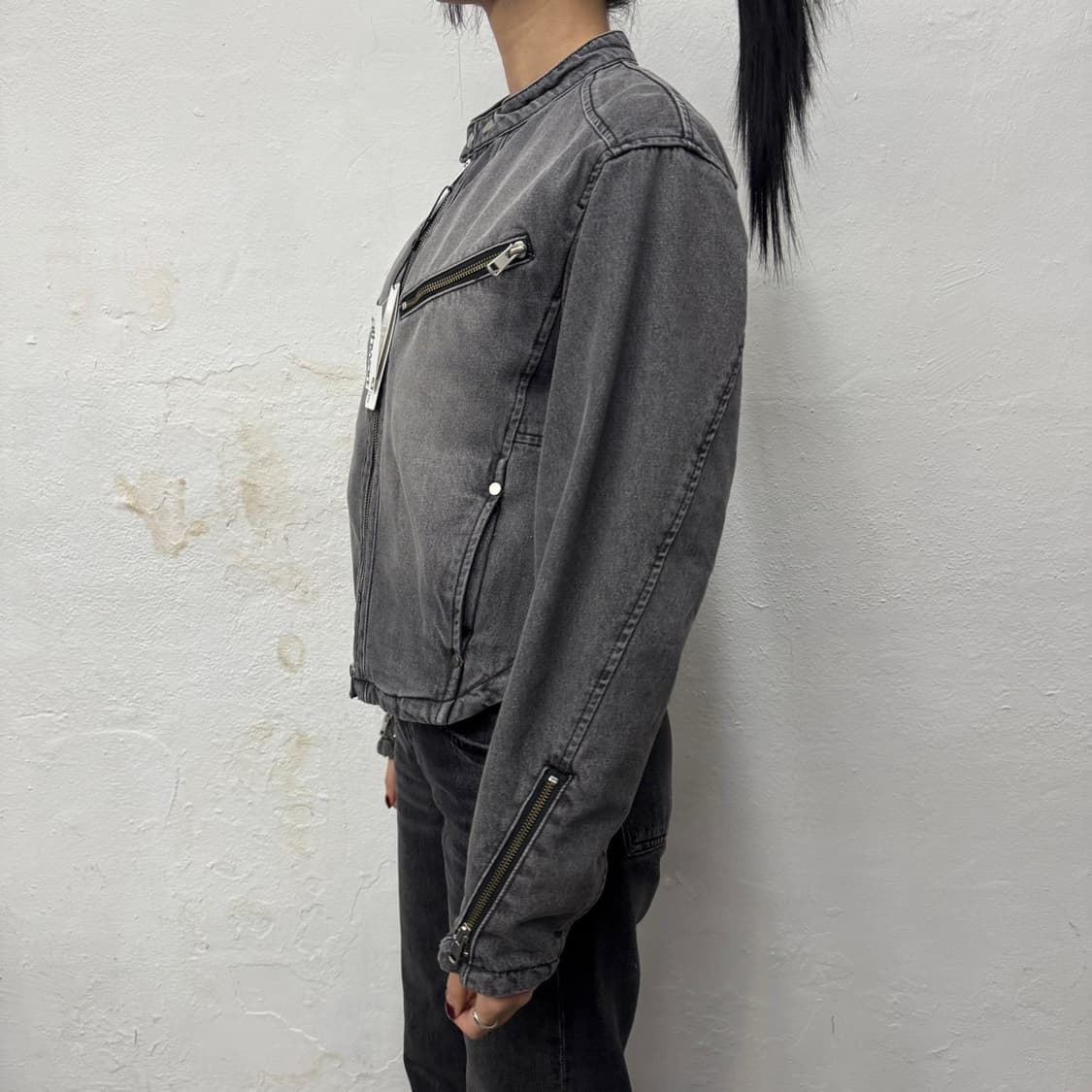 Oriens by 저널스탠다드 차콜컬러 워시드 데님 라이더스 자켓 상품이미지2