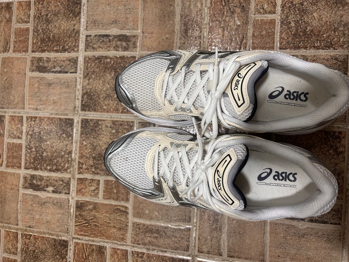 아식스 젤카야노14 화이트 미드나잇 상품이미지3