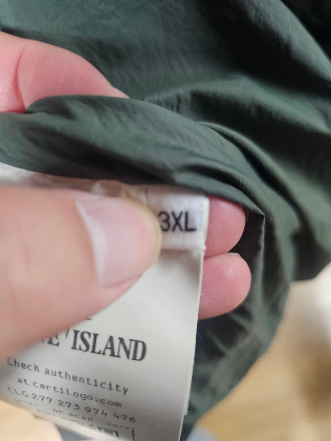 스톤아일랜드 24FW 크링클랩스 논후드 카키 상품이미지4