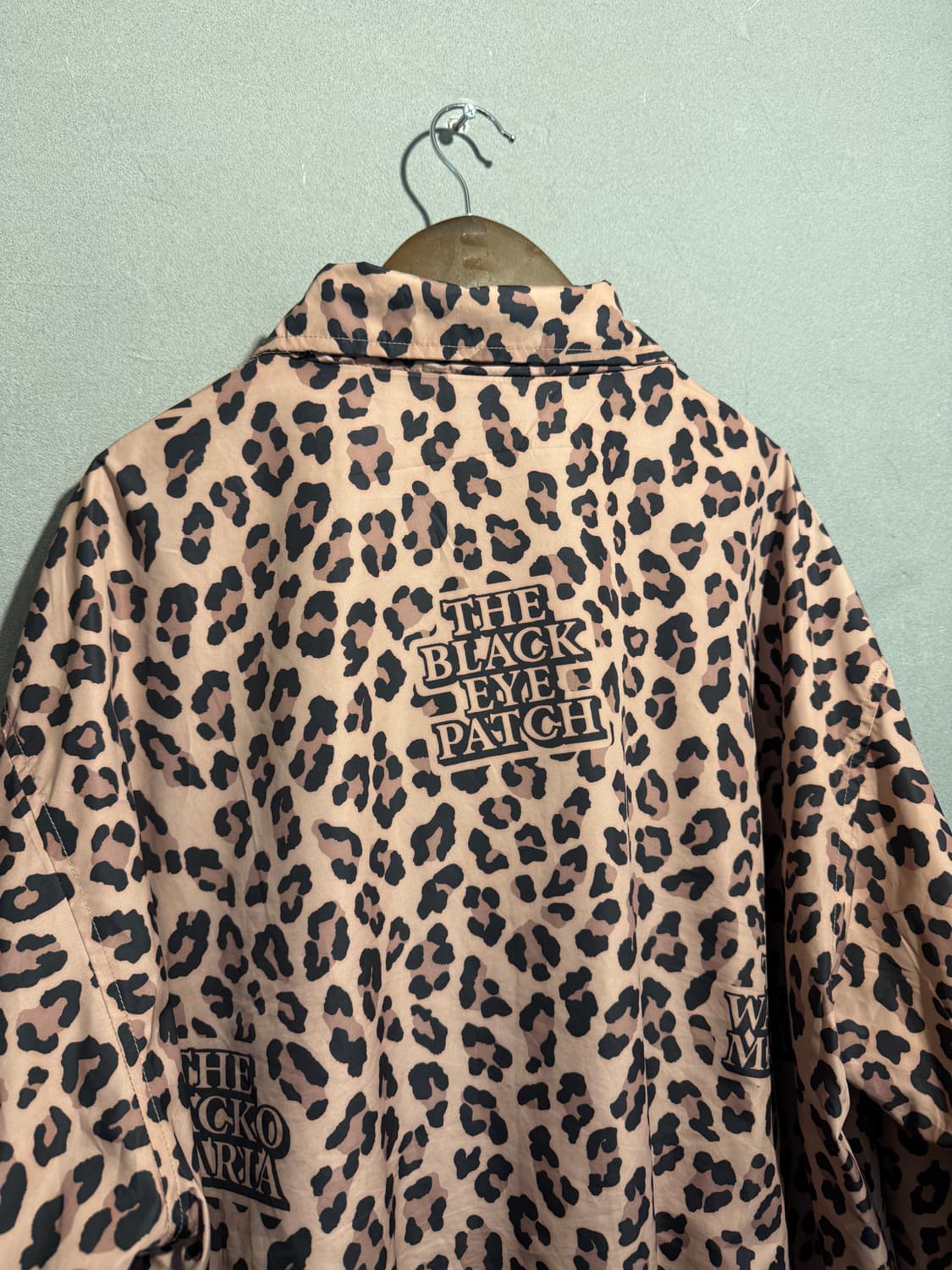 와코마리아 블랙아이패치 레오파드 트랙자켓 XL(2XL) 상품이미지5