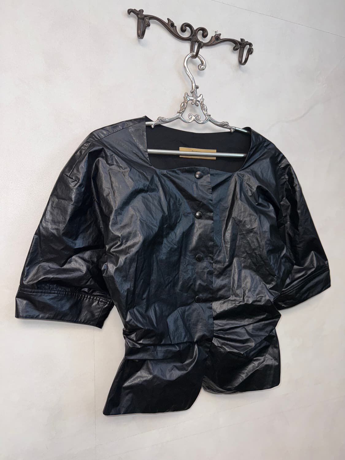 SYSTEM black pvc puffed balloon blouse 상품이미지2