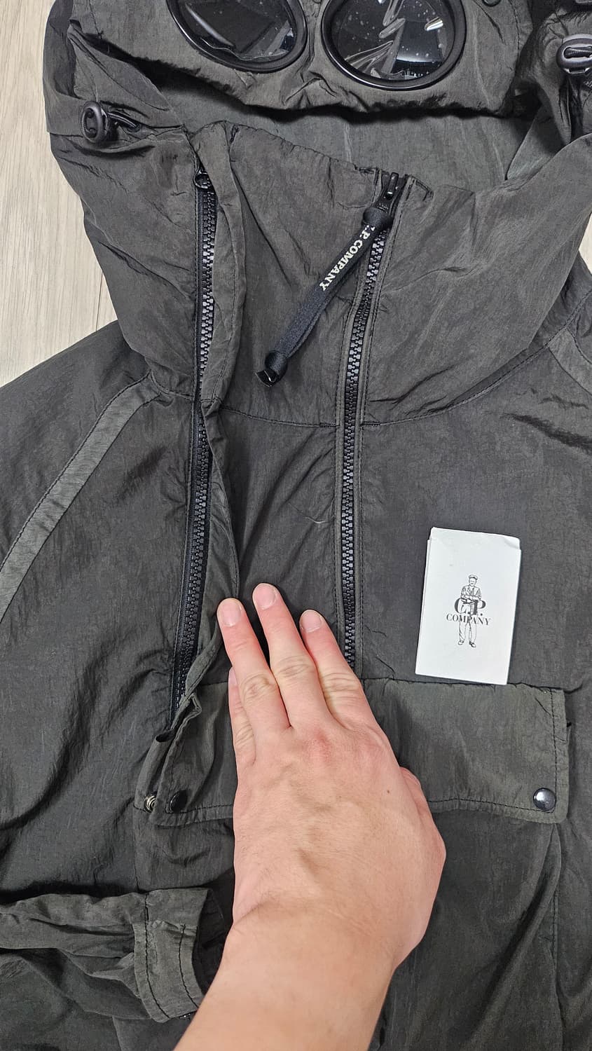 cp컴퍼니 크롬 고글 탄장 자켓 바람막이 상품이미지5