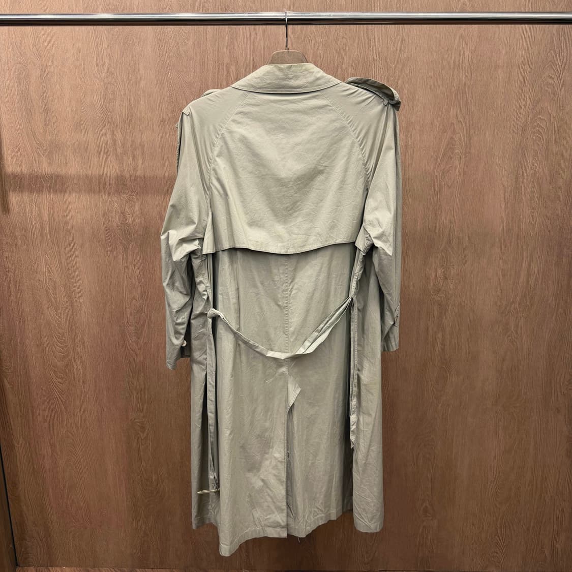 버버리 코튼 롱 트렌치 코트 더블 브레스티드 벨트 견장 디테일 베이지 상품이미지3