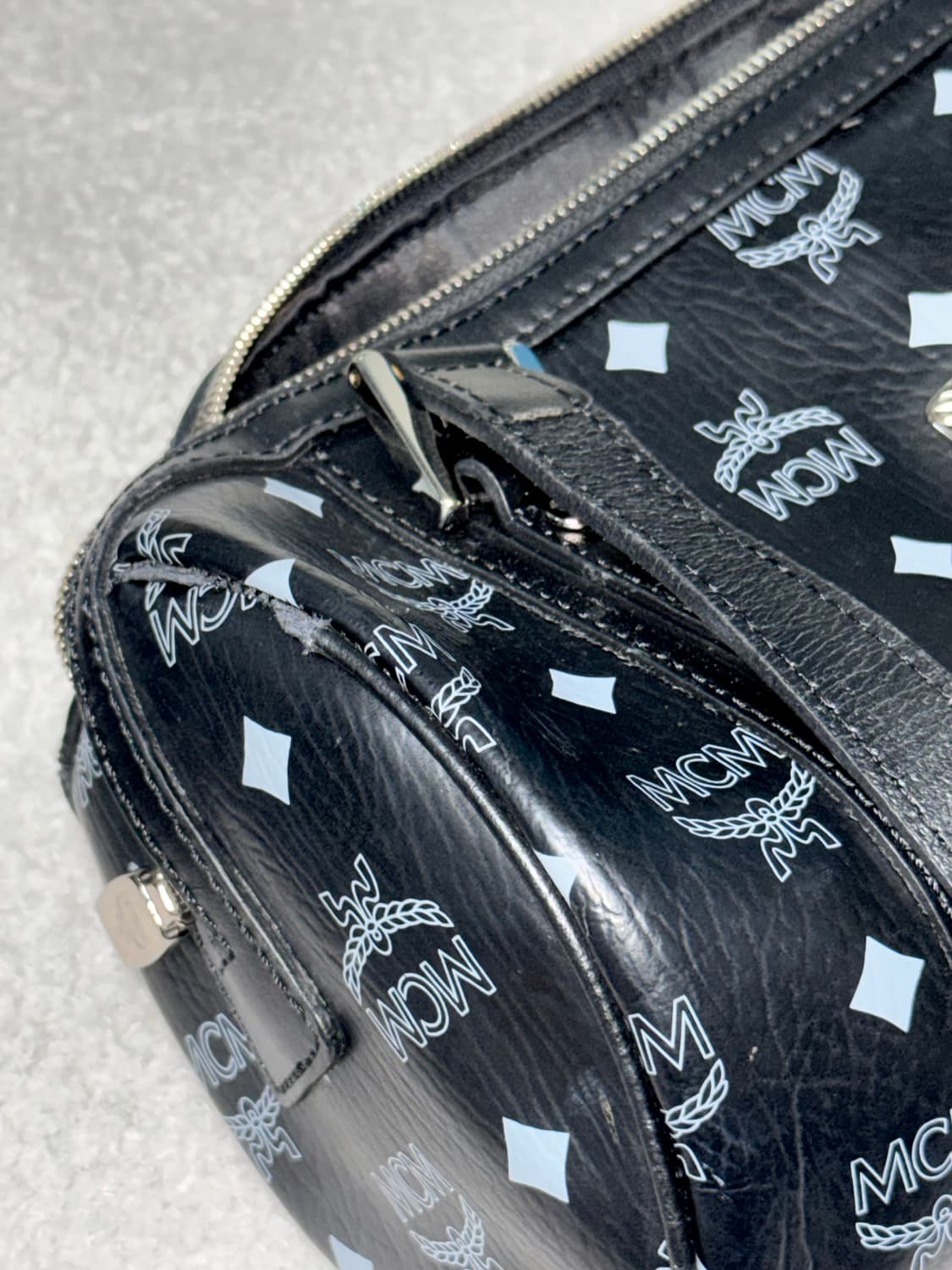 MCM 블랙 숄더백 상품이미지5