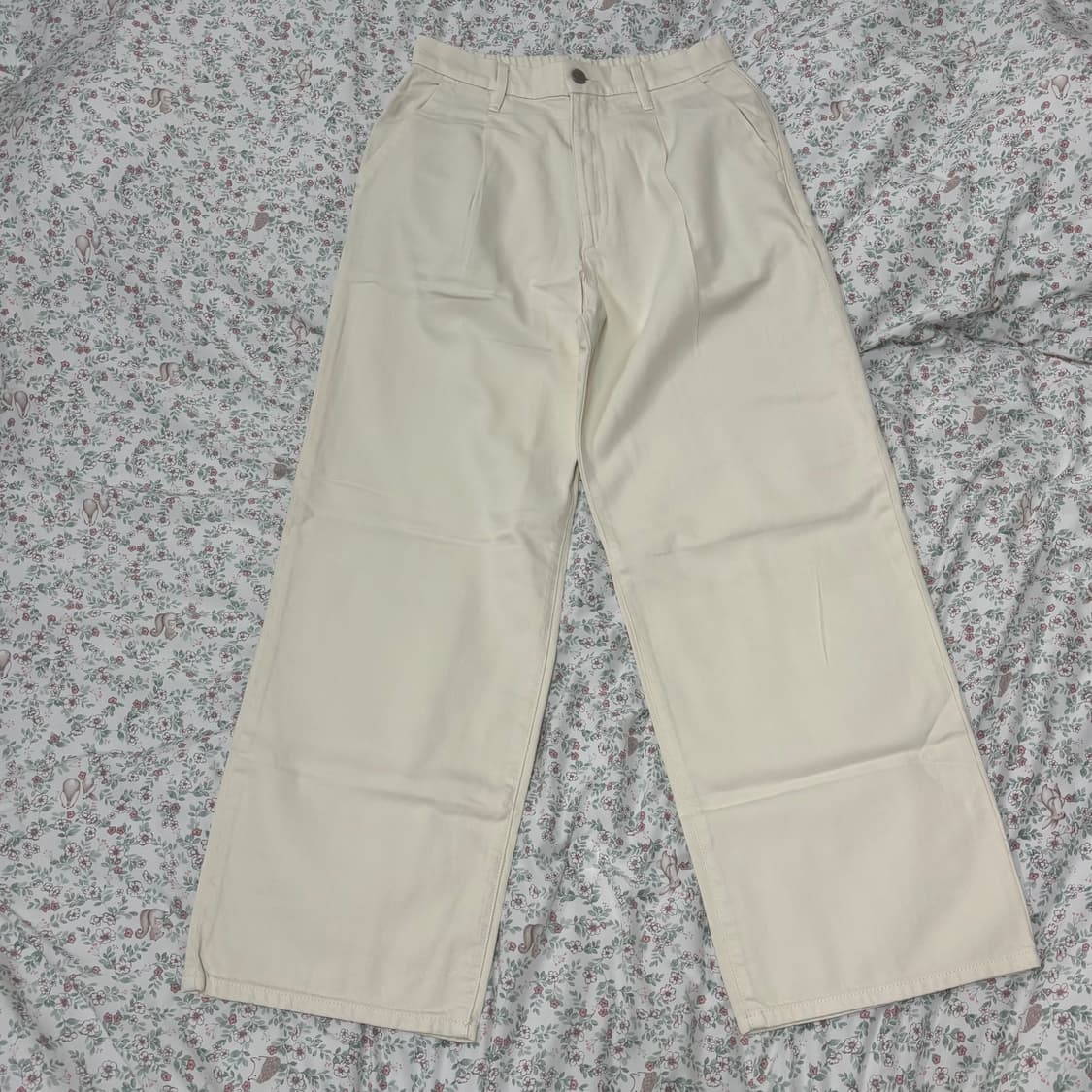 유니클로 드레이피 데님 턱 팬츠 (새상품) 상품이미지1