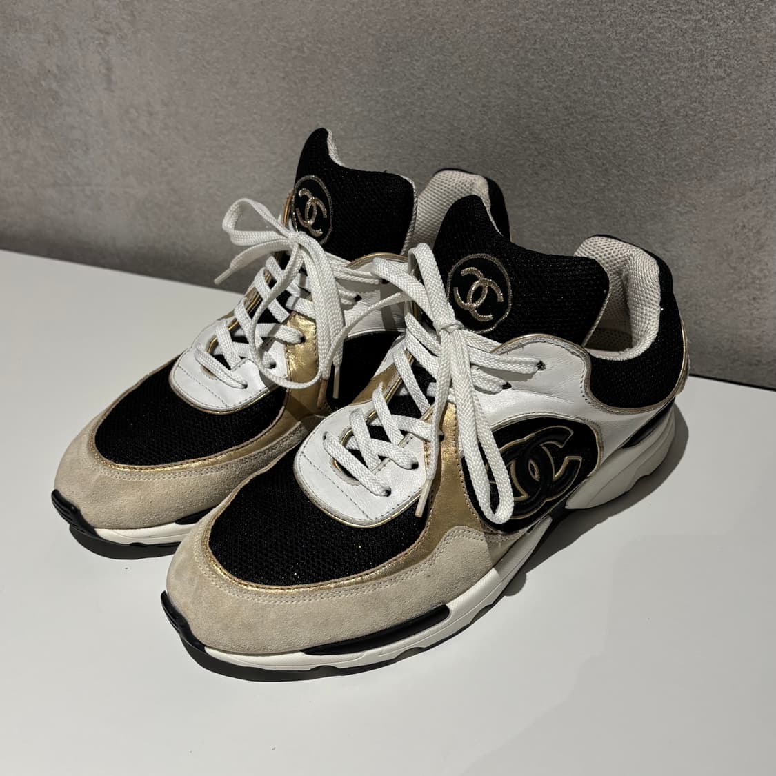 샤넬 CC 로고 크루즈 스니커즈 상품이미지1