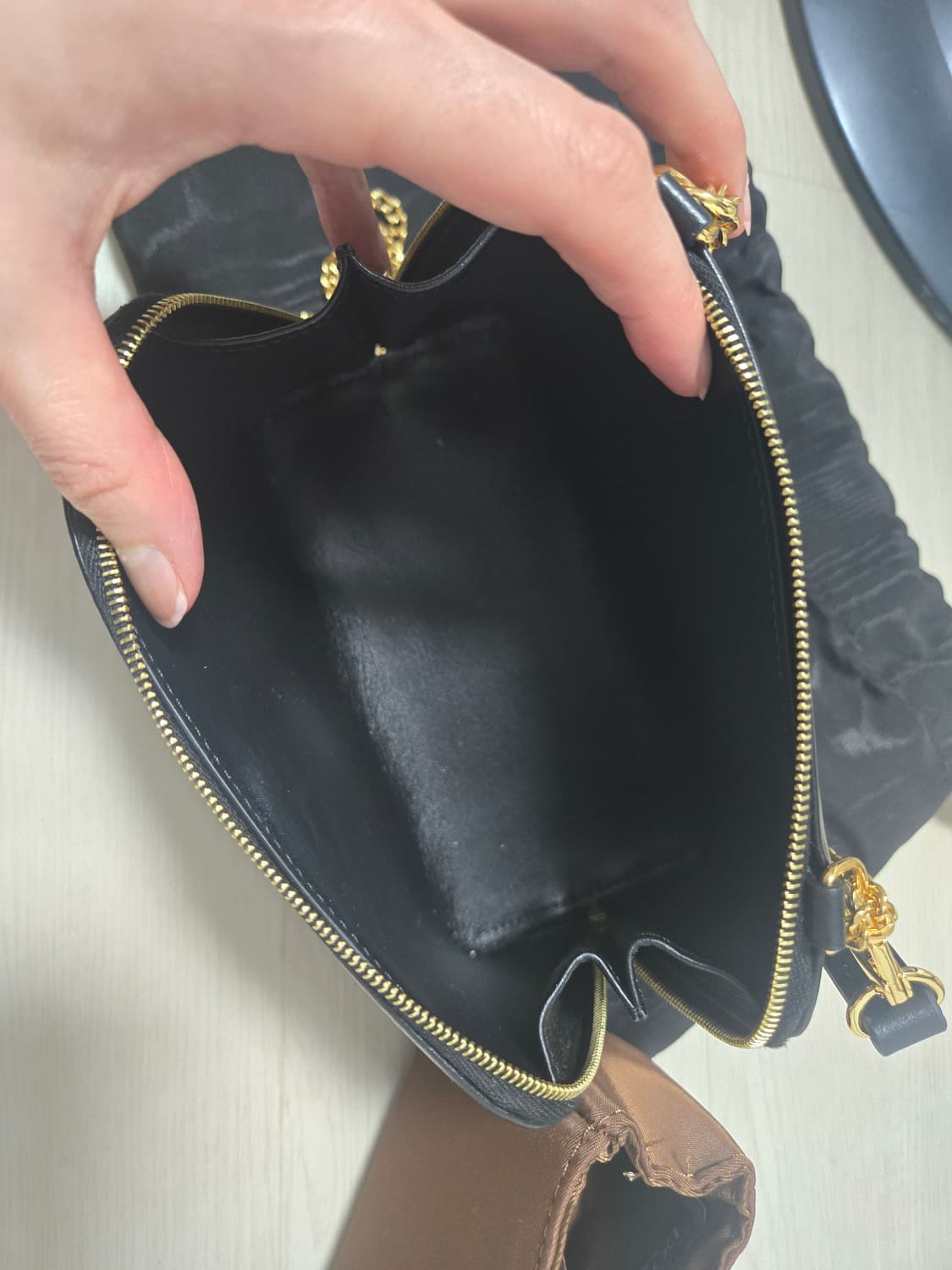 셀린느 체인 클러치 블랙 상품이미지6