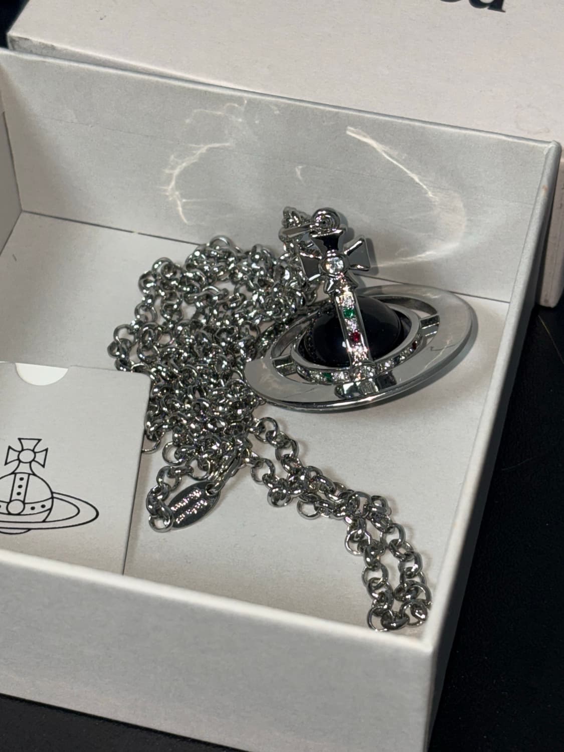 비비안웨스트우드 빅orb 팬던트 목걸이 블랙색상 풀박 상품이미지1