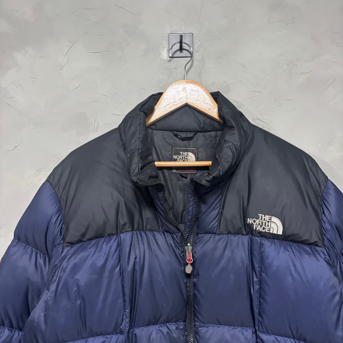 노스페이스 800 로체 구스다운 패딩 네이비 상품이미지2