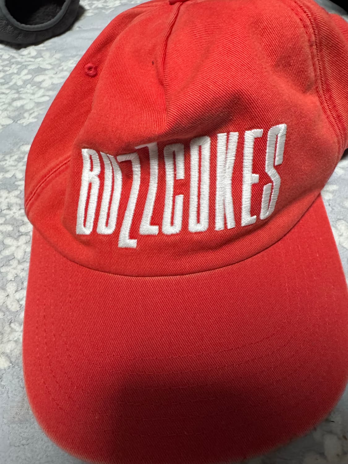 더 긱스 버즈콕크스 캡 레드 상품이미지1