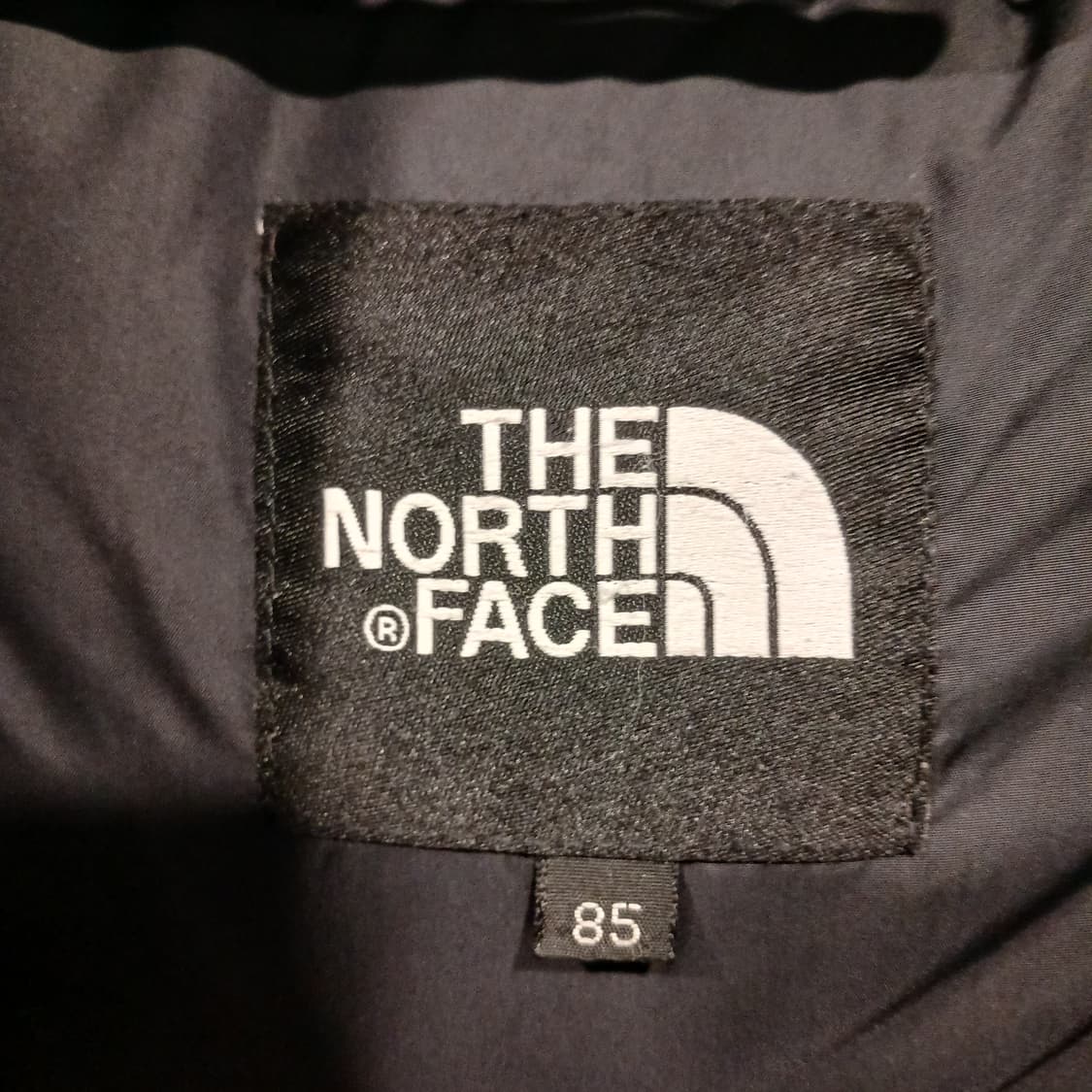 노스페이스 700 눕시 패딩 블랙 상품이미지3